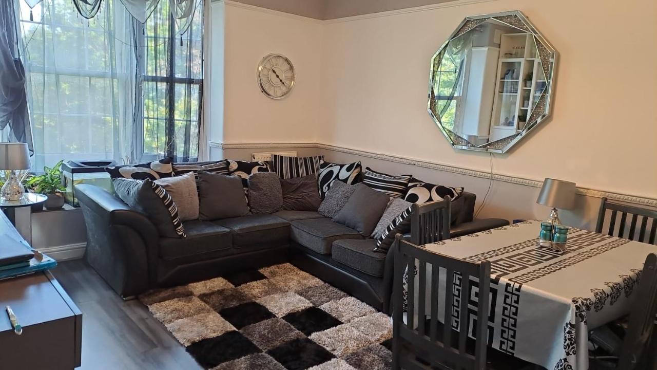 3 Bedroom Brixton Apartment Londres Exterior foto